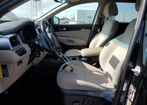 2016 Kia Sorento Lx z USA, uszkodzony, nr VIN 5XYPGDA51GG162610